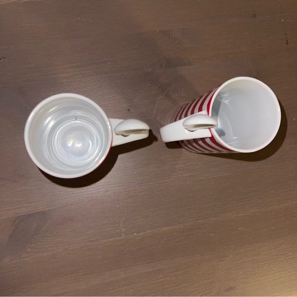 Starbucks Red and White Chevron Hot Chocolate Ceramic Mug Set - Picture 5 of 6